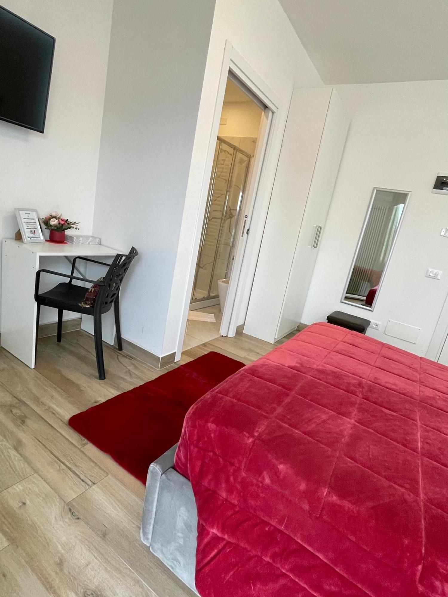 Arbi Venice Station Guest house *
