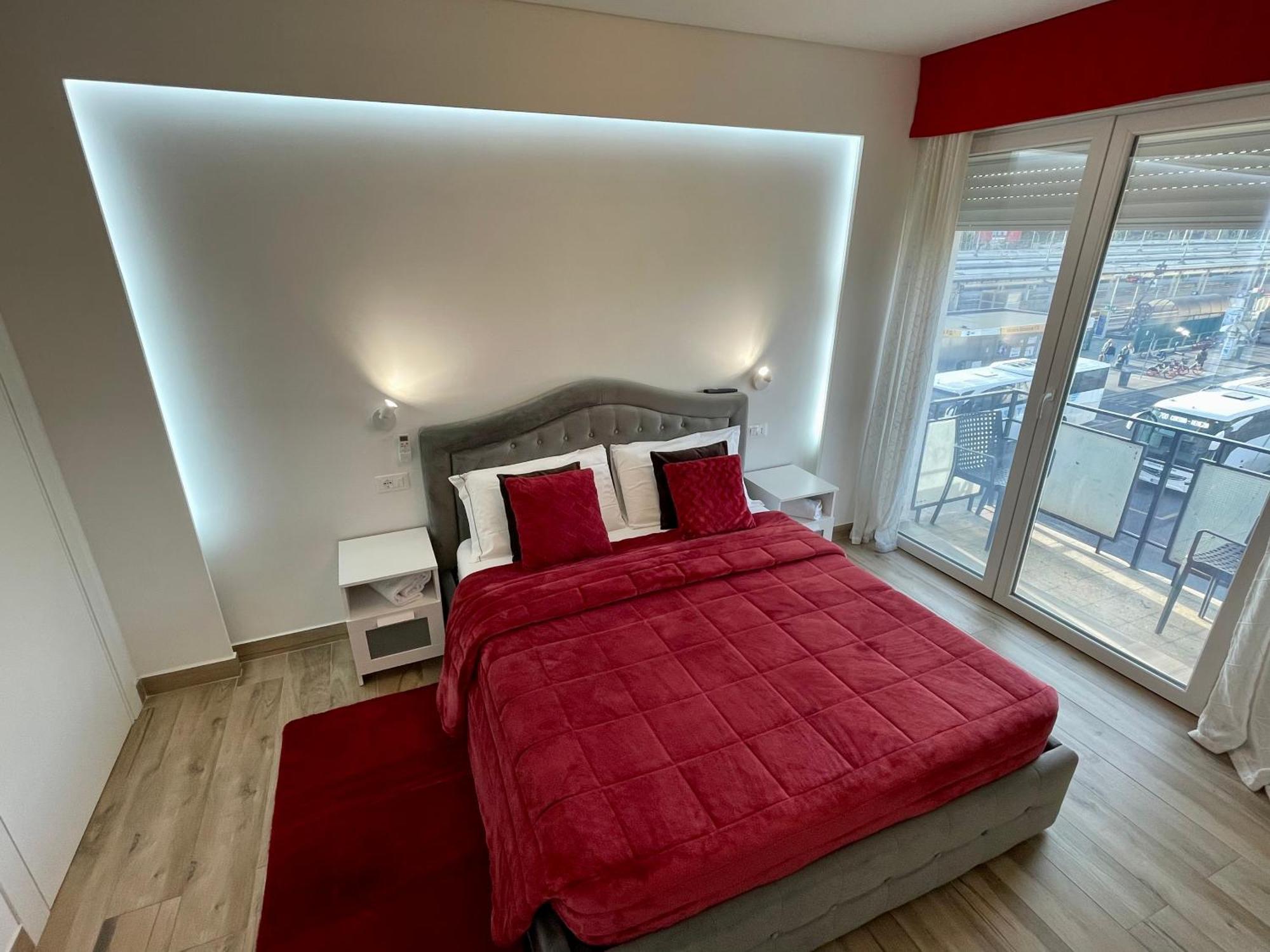 Arbi Venice Station Guest house *
